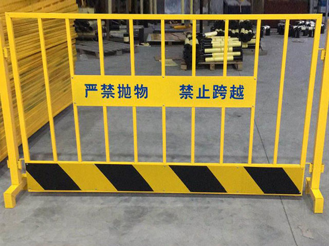 懷化標(biāo)準(zhǔn)化護(hù)欄