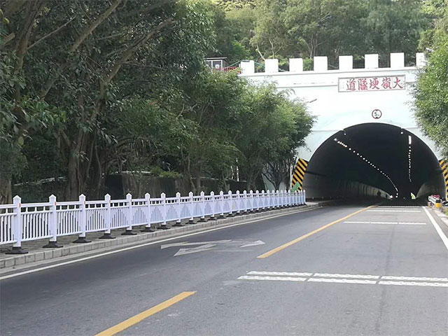 城市道路護欄每米多少錢