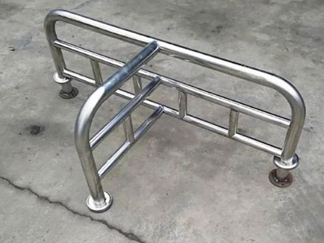 無錫汽車站護欄