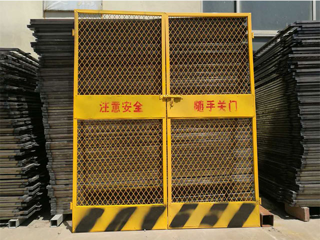 南昌電梯井口護(hù)欄廠
