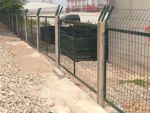 道路防撞圍欄