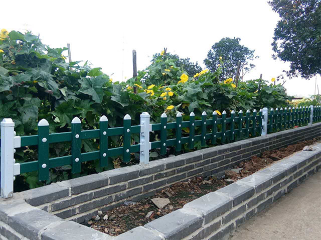 重慶萬(wàn)盛區(qū)花壇護(hù)欄