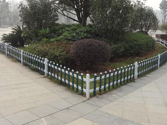 pvc花壇護欄批發(fā)市場