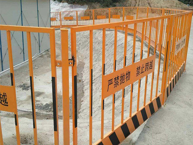 建筑工地護欄圖片