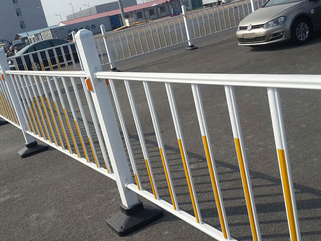 城市公路馬路隔離帶護(hù)欄