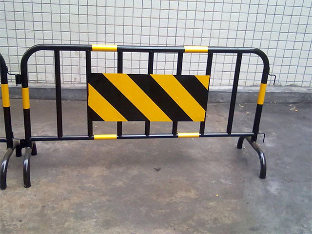 操作平臺(tái)護(hù)欄高度