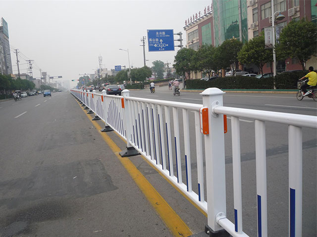 河南商丘市政護欄市政道路護欄
