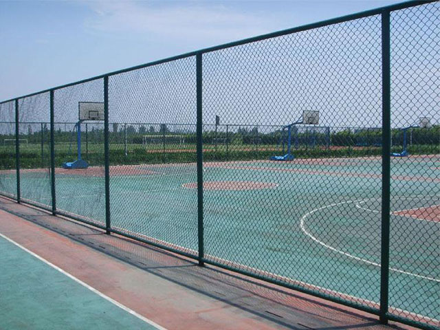 學(xué)校操場護(hù)欄廠家直銷